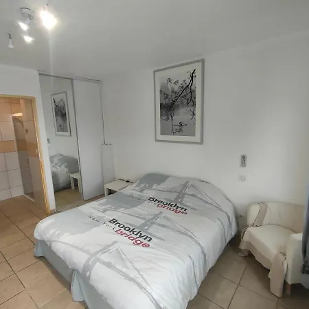 Logis Hotel Le Clos Saint Loup Bram Exterior photo